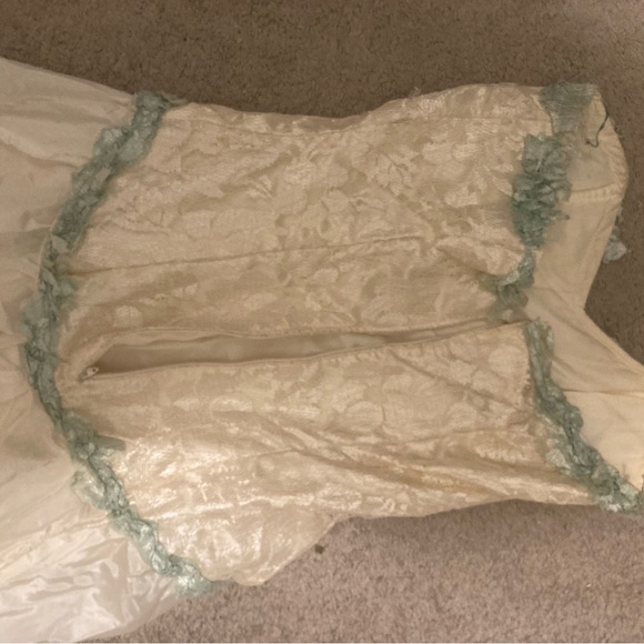 Vintage homemade corpse bride costume - Picture 2 of 7